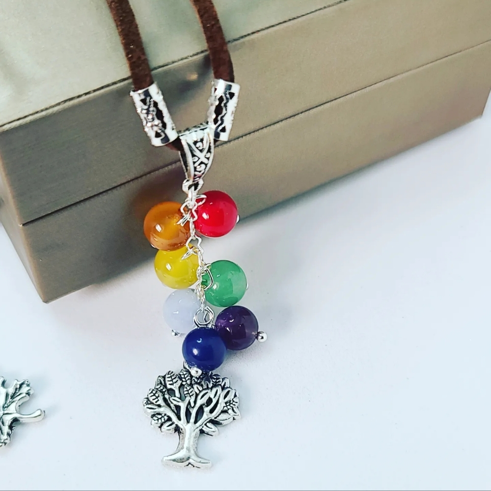 7 chackra pendant
